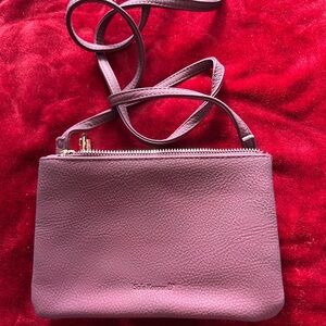 Soft Pebbled Crossbody Bag in Burgundy– Simple Everyday Shoulder Purse